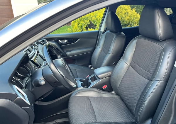 Nissan Qashqai cena 65000 przebieg: 88400, rok produkcji 2016 z Alwernia małe 37